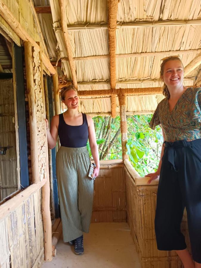 Fab - Bamboo Hut With Open Shower *