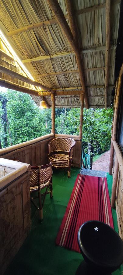 गेस्ट हाउस Fab - Bamboo Hut With Open Shower Munnar